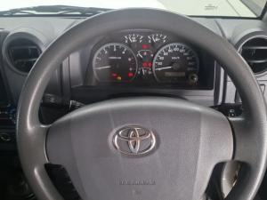 Toyota Land Cruiser 79 4.5DS/C - Image 8
