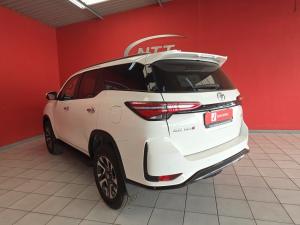 Toyota Fortuner 2.8GD-6 4X4 automatic - Image 9