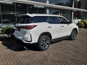 Toyota Fortuner 2.4GD-6 4X4 automatic - Image 2