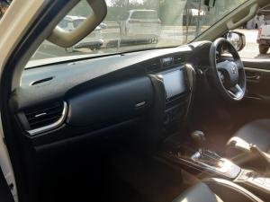 Toyota Fortuner 2.4GD-6 4X4 automatic - Image 7