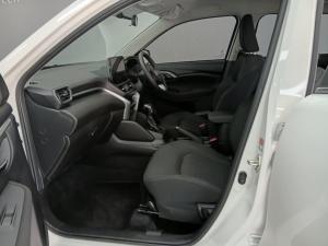 Toyota Urban Cruiser 1.5 XR automatic - Image 7