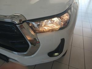 Toyota Hilux 2.4 GD-6 RB Raider automaticS/C - Image 19