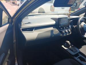 Toyota Corolla Cross 1.8 Xi - Image 12