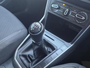 Volkswagen Polo 1.0 TSI Comfortline - Image 9