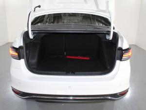 Volkswagen Polo 1.0 TSI Style Tiptronic - Image 16