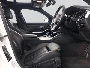 BMW 320i M Sport Launch Edition automatic - Image 8