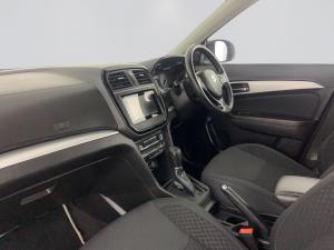 Suzuki Vitara Brezza 1.5 GLX automatic - Image 14