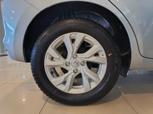 Suzuki Swift 1.2 GL+ auto - Image 9