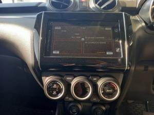 Suzuki Swift 1.2 GLX auto - Image 13
