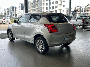 Suzuki Swift 1.2 GLX auto - Image 5