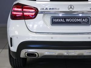 Mercedes-Benz GLA GLA220d 4Matic Style - Image 14