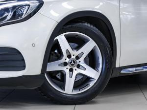 Mercedes-Benz GLA GLA220d 4Matic Style - Image 3
