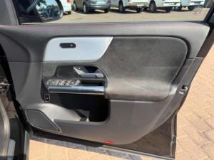 Mercedes-Benz GLA GLA200 Progressive - Image 12