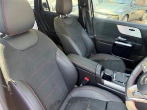 Mercedes-Benz GLA GLA200 Progressive - Image 13