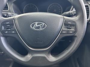 Hyundai i20 1.2 Motion - Image 11