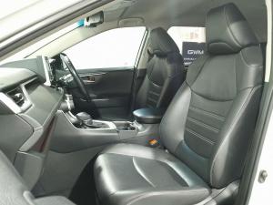 Toyota RAV4 2.0 VX - Image 11