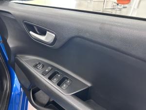 Kia Rio hatch 1.4 LS auto - Image 13
