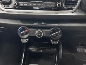 Kia Rio hatch 1.4 LS auto - Image 9