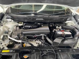 Nissan X-Trail 2.5 4x4 SE - Image 13