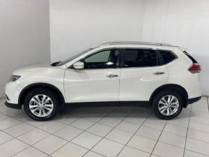 Nissan X-Trail 2.5 4x4 SE - Image 3