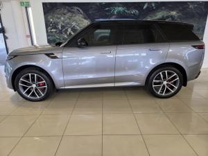 Land Rover Range Rover Sport D350 Dynamic SE - Image 2
