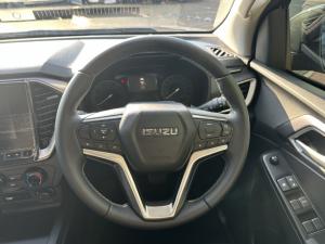 Isuzu D-Max 1.9TD double cab LS 4x4 auto - Image 4