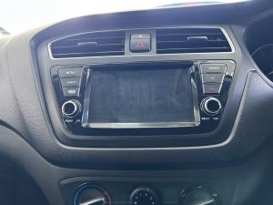 Hyundai i20 1.2 Motion - Image 8