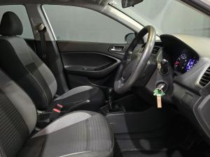 Hyundai i20 1.2 Motion - Image 9