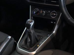 Volkswagen Polo hatch 1.0TSI Life manual - Image 9