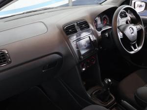 Volkswagen Polo Vivo hatch 1.4 Comfortline - Image 16