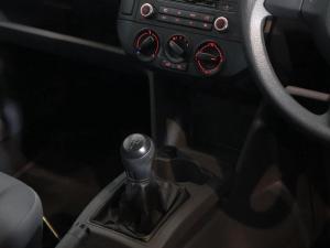 Volkswagen Polo Vivo hatch 1.4 Conceptline - Image 11