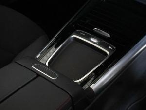 Mercedes-Benz GLA GLA200d Progressive - Image 12