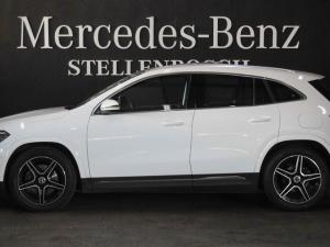 Mercedes-Benz GLA GLA200d Progressive - Image 3