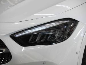 Mercedes-Benz GLA GLA200d Progressive - Image 6