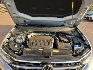 Volkswagen T-Roc 2.0TSI 4Motion R-Line - Image 9