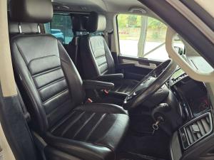 Volkswagen T6 Caravelle 2.0 Bitdi Highline DSG - Image 11