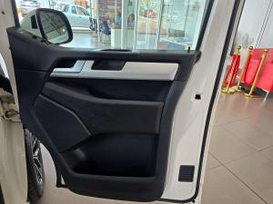 Volkswagen T6 Caravelle 2.0 Bitdi Highline DSG - Image 14