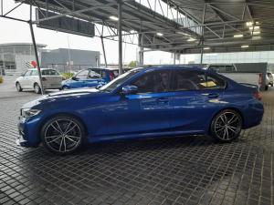 BMW 3 Series 320i M Sport auto - Image 4