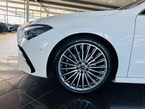 Mercedes-Benz CLA CLA200 Progressive - Image 13