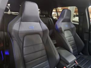 Volkswagen Golf R - Image 16