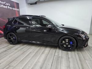 Volkswagen Golf R - Image 19