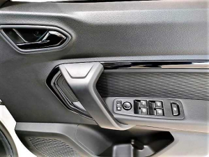 Renault Kiger 1.0 Turbo Intens auto - Image 10