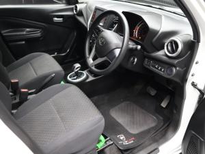 Toyota Vitz 1.0 XR auto - Image 9