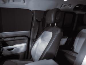 Land Rover Defender 110 D300 X-Dynamic HSE - Image 10