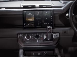 Land Rover Defender 110 D300 X-Dynamic HSE - Image 17