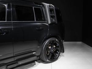 Land Rover Defender 110 D300 X-Dynamic HSE - Image 24