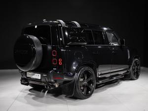 Land Rover Defender 110 D300 X-Dynamic HSE - Image 4
