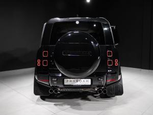 Land Rover Defender 110 D300 X-Dynamic HSE - Image 5
