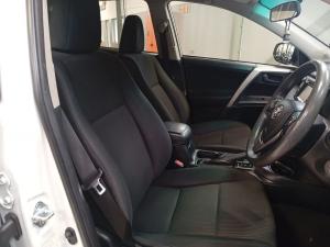 Toyota RAV4 2.0 GX auto - Image 20
