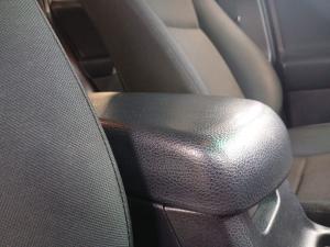 Toyota RAV4 2.0 GX auto - Image 22